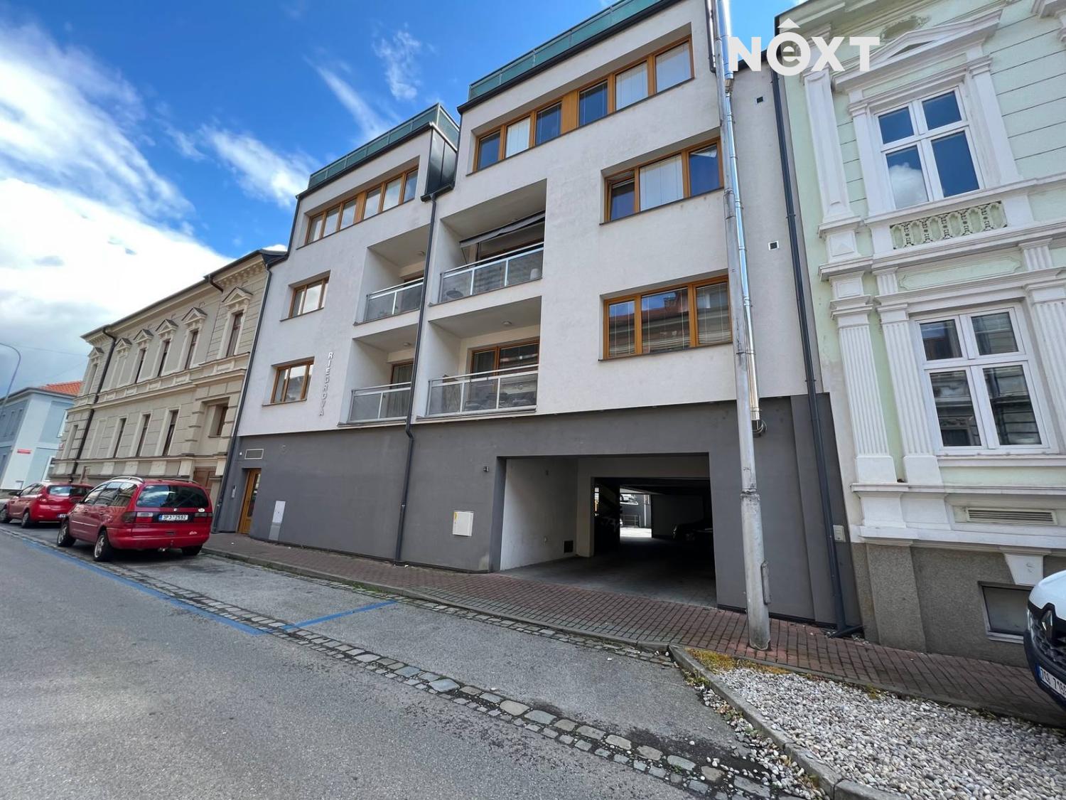 Prodej ostatní Garážové stání, 17㎡