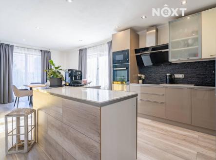 Prodej domu/vily, 216 m²