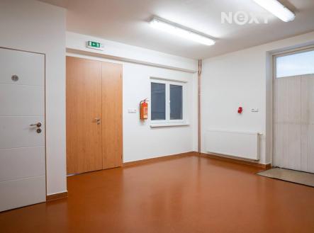 Pronájem komerčního objektu, výroba, 1 454 m²