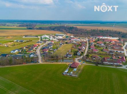 Prodej pozemku pro bydlení, 7 273 m²