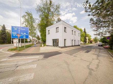 Pronájem kanceláře, 86 m²