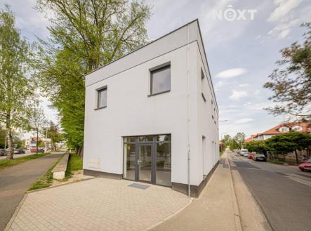 Pronájem kanceláře, 86 m²
