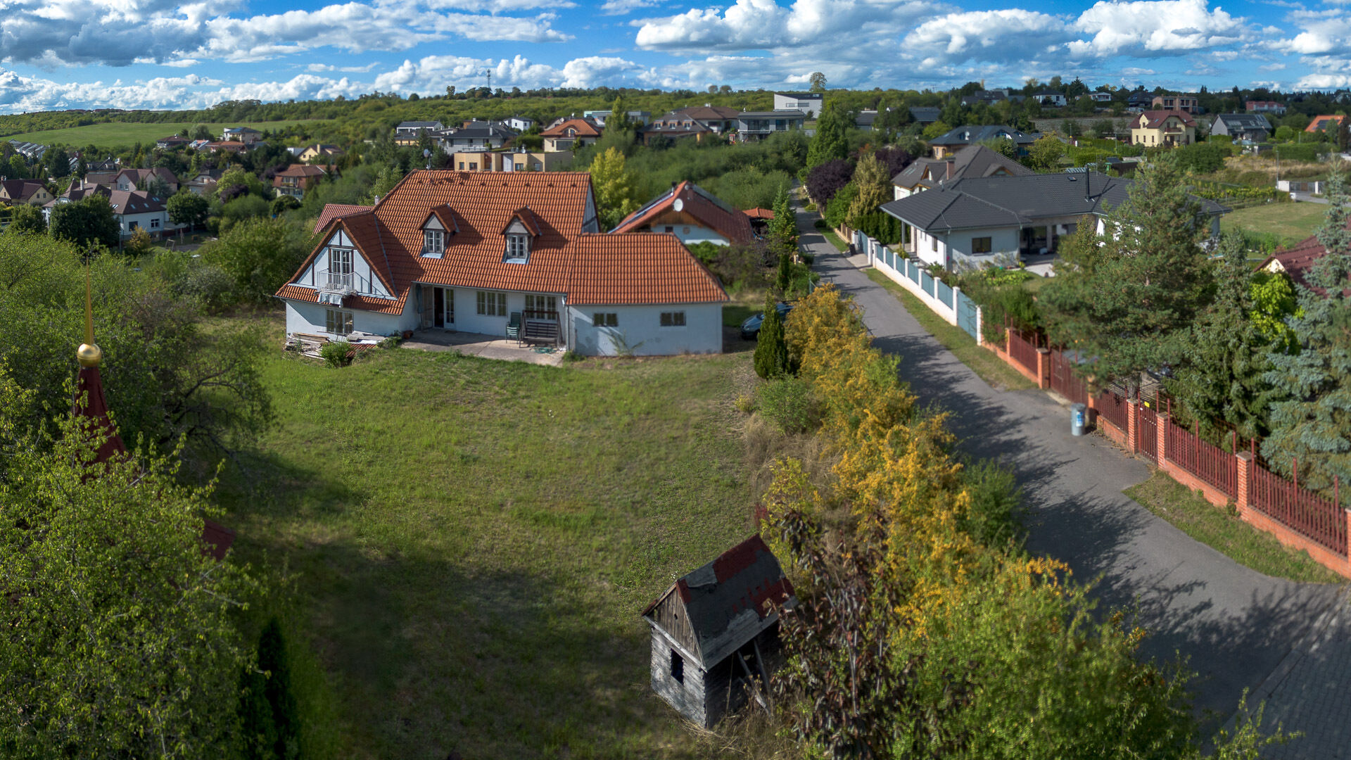 RD 5+1 o užitné ploše přes 200 m2 s pozemkem 1447 m2.