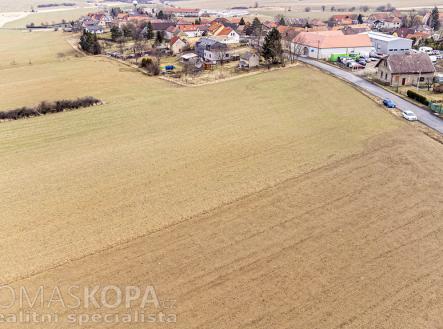 Prodej pozemku pro bydlení, 3 703 m²