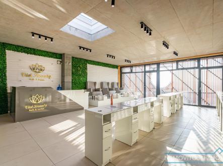 Pronájem obchodní prostor, 72 m²