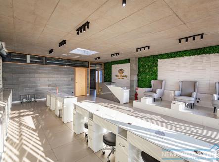 Pronájem obchodní prostor, 72 m²