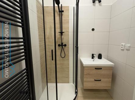 Pronájem bytu, 1+kk, 35 m²