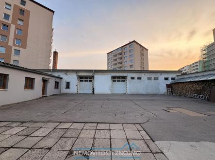 Pronájem výrobní prostory, 496 m²