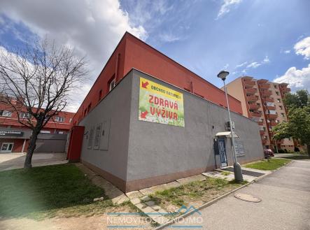 Pronájem obchodní prostor, 142 m²