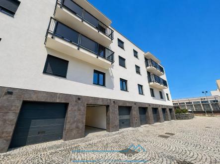 Pronájem bytu, 2+kk, 61 m²