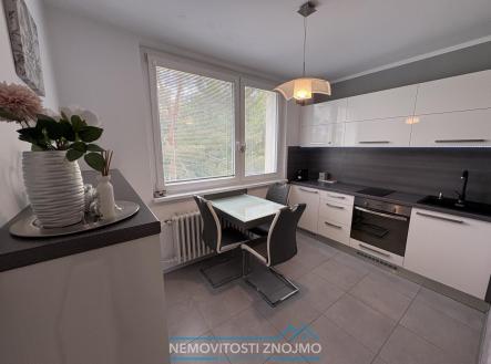 Pronájem bytu, 1+1, 33 m²