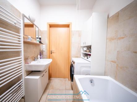 Pronájem bytu, 2+kk, 52 m²