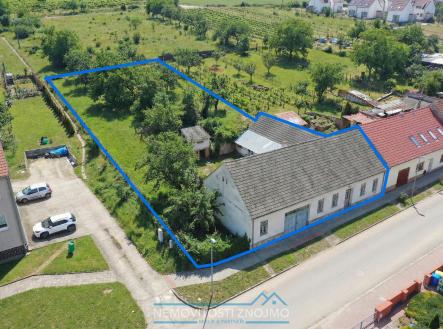 Prodej pozemku pro bydlení, 1 670 m²
