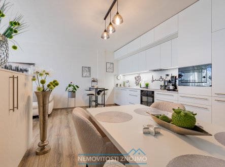 Prodej bytu, 2+kk, 60 m²