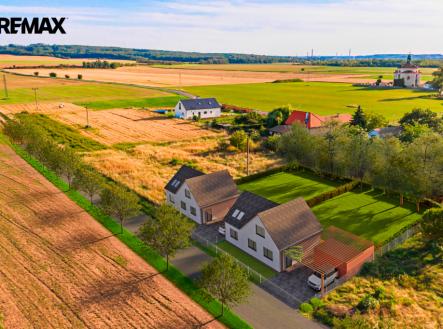 Prodej pozemku pro bydlení, 8 247 m²