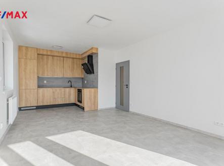 Pronájem bytu, 3+kk, 73 m²