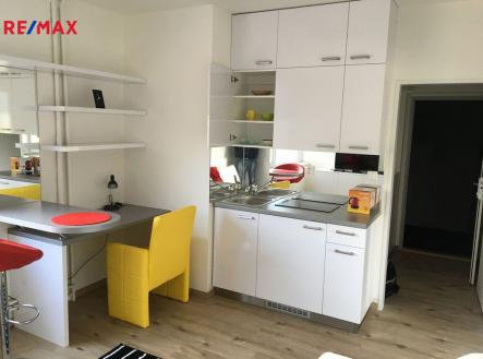 Pronájem bytu, 1+kk, 22 m²