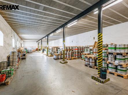 Prodej nájemního domu, 1 500 m²