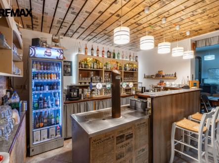 Prodej nájemního domu, 897 m²