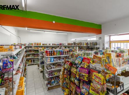 Prodej nájemního domu, 897 m²