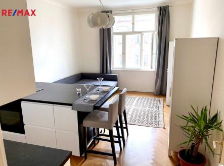 Pronájem bytu, 1+kk, 30 m²