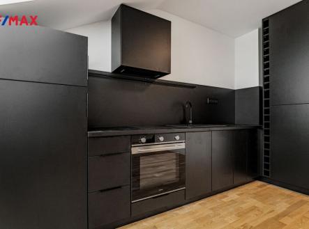 Pronájem bytu, 1+kk, 33 m²