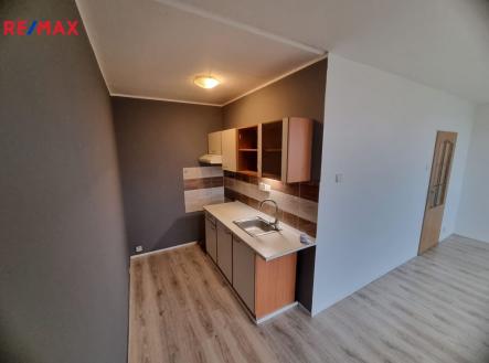 Pronájem bytu, 1+kk, 33 m²