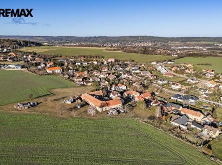 Prodej pozemku pro bydlení, 2 230 m²
