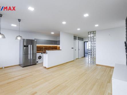 Pronájem bytu, 3+kk, 73 m²