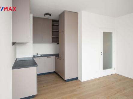 Pronájem bytu, 2+kk, 56 m²