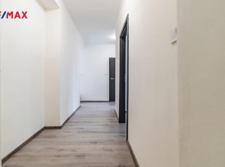 Pronájem bytu, 3+kk, 56 m²