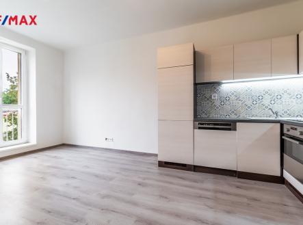 Pronájem bytu, 3+kk, 56 m²