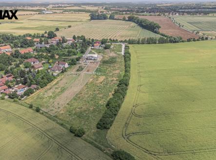 Prodej pozemku pro bydlení, 11 703 m²