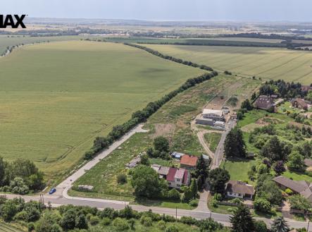 Prodej pozemku pro bydlení, 11 703 m²