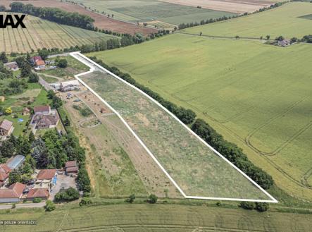 Prodej pozemku pro bydlení, 11 703 m²