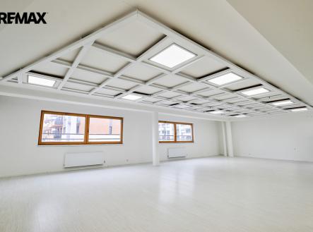 Pronájem obchodní prostory, 97 m² obrázek