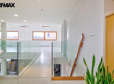 Pronájem obchodní prostor, 139 m²