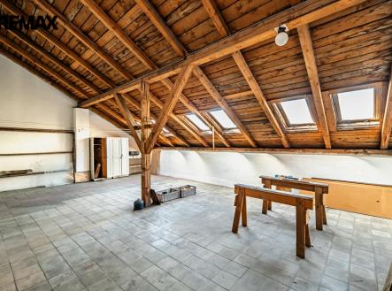 Prodej nájemního domu, 1 020 m²