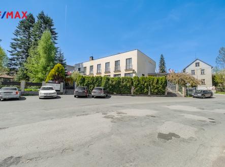 Prodej - restaurace, 600 m²