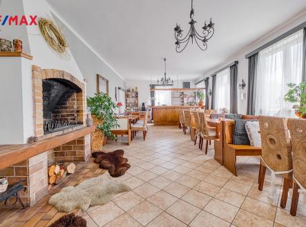 Prodej - restaurace, 600 m²