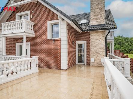 Prodej domu/vily, 228 m² obrázek