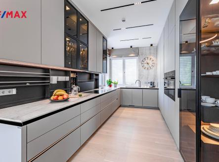 Prodej domu/vily, 340 m²