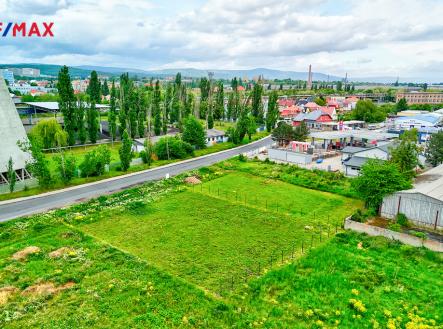 Pronájem - pozemek pro komerční výstavbu, 2 027 m²