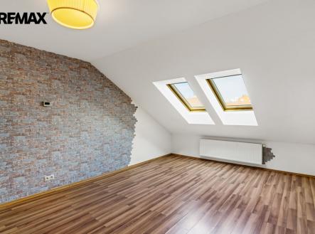 Pronájem bytu, 2+kk, 57 m²