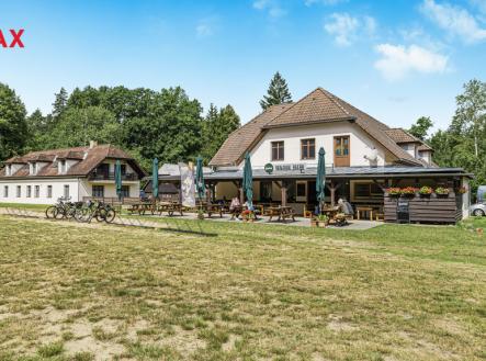 Prodej hotel, 1 200 m²