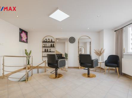 Prodej obchodní prostor, 151 m²