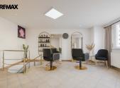 Prodej obchodní prostor, 151 m²