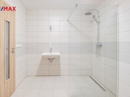 Pronájem bytu, 3+kk, 161 m²