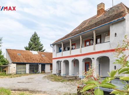 Prodej nájemního domu, 282 m²