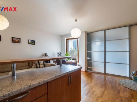 Pronájem bytu, 2+kk, 64 m²